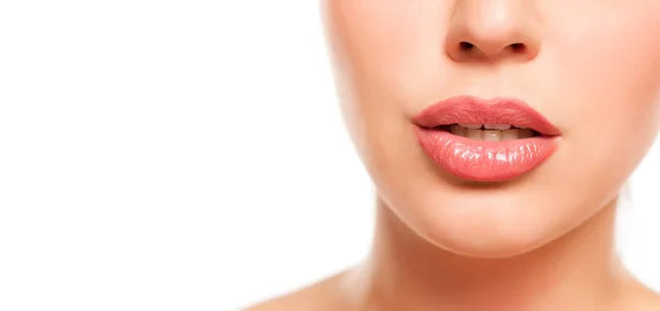 Plump your pout naturally with these tips